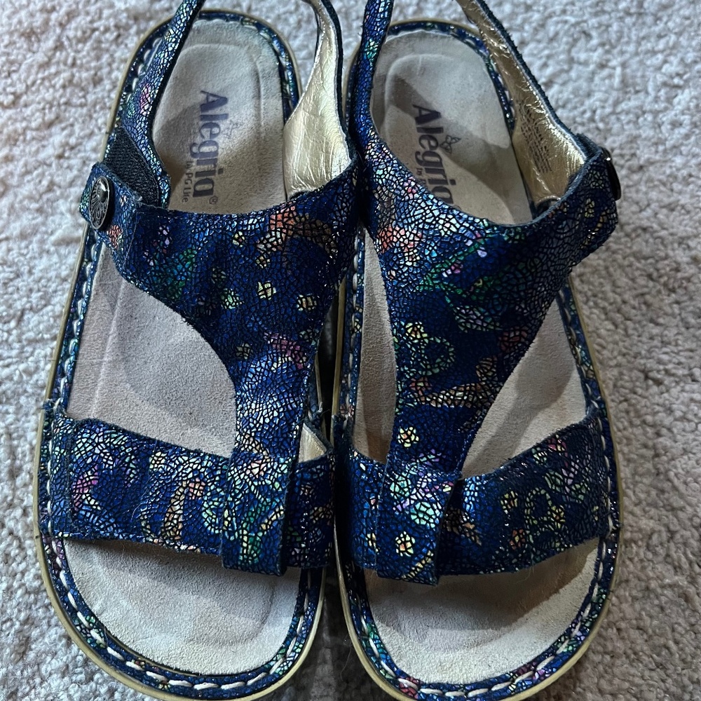 Alegria Kendra Wedge Sandals 40 Blue Birdland Print Mosaic